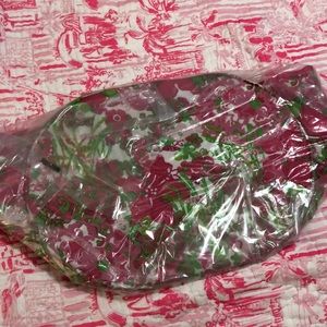 Lilly Pulitzer Bags - Lilly Pulitzer Beverage Bucket Cooler Beach Rose Lilly Pulitzer Bags - Lilly Pulitzer Beverage Bucket Cooler Beach Rose